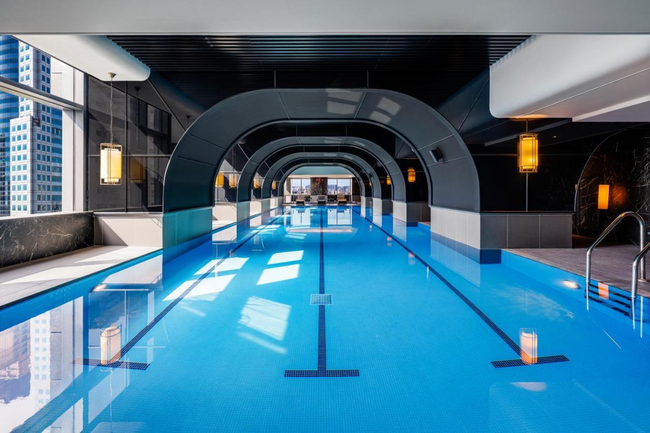 Intercontinental Kaohsiung By Ihg Hotel Luaran gambar The pool at the Mandarin Oriental, Munich