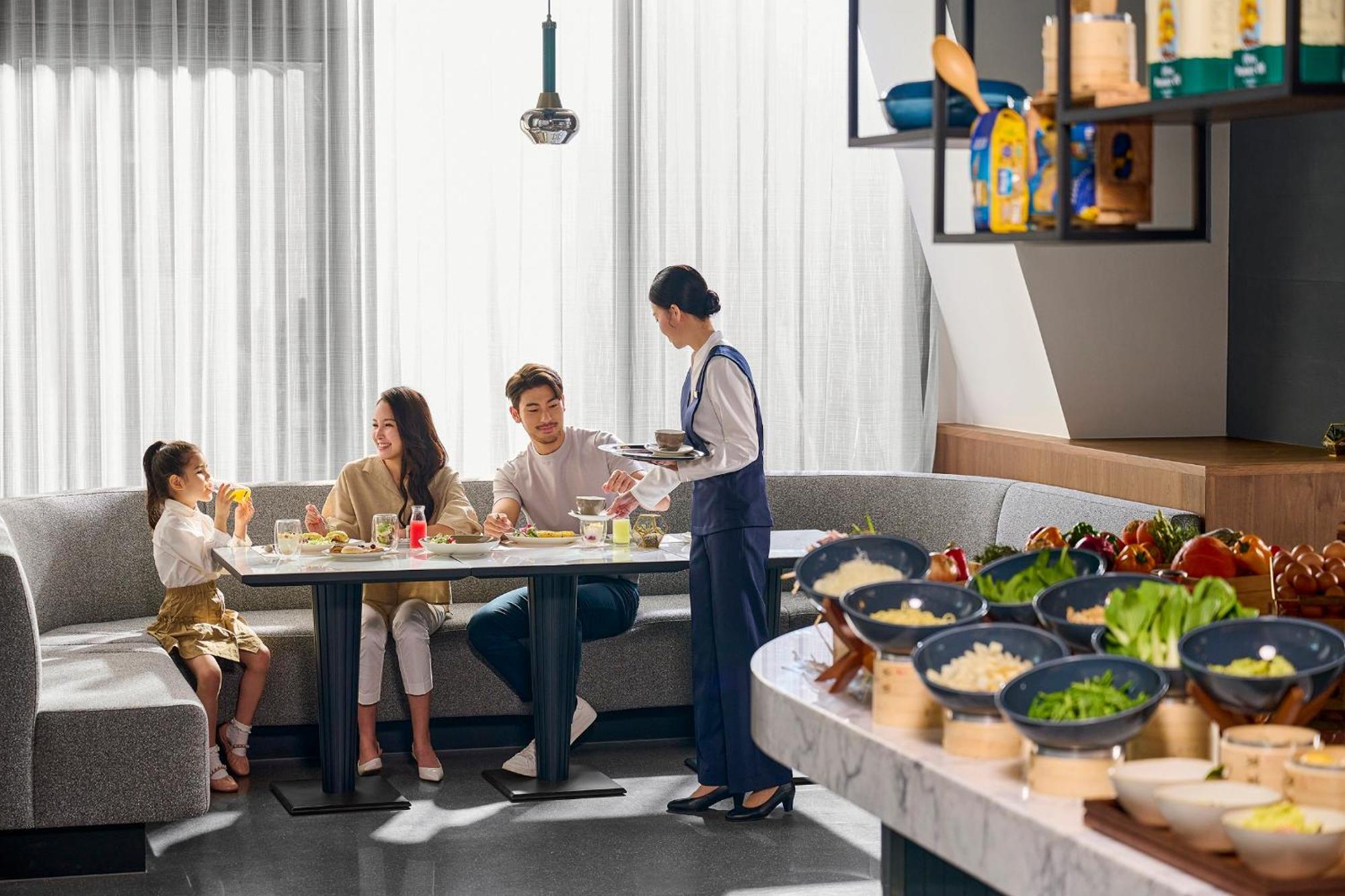 Intercontinental Kaohsiung By Ihg Hotel Luaran gambar A restaurant in China